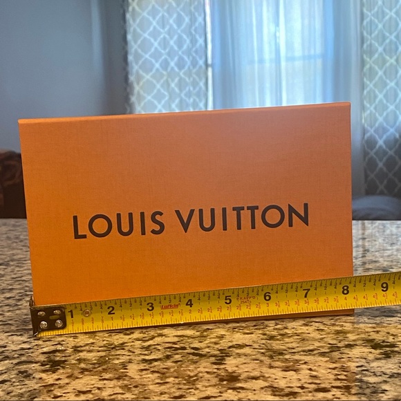 LOUIS VUITTON - Authentic Box - Picture 8 of 11